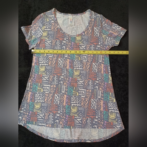 🤍 EUC LuLaRoe Artsy Print Multicolor Tunic Top Size M - Picture 5 of 5